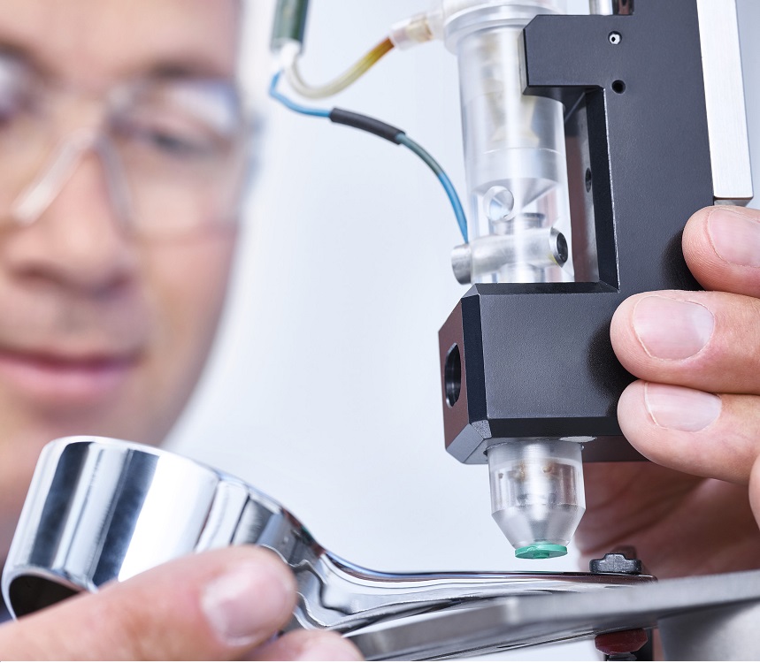 RS2065_Helmut-Fischer_couloscope_sample measuring_1770-lpr resized RS2065_Helmut-Fischer_couloscope_sample measuring_1770-lpr resized