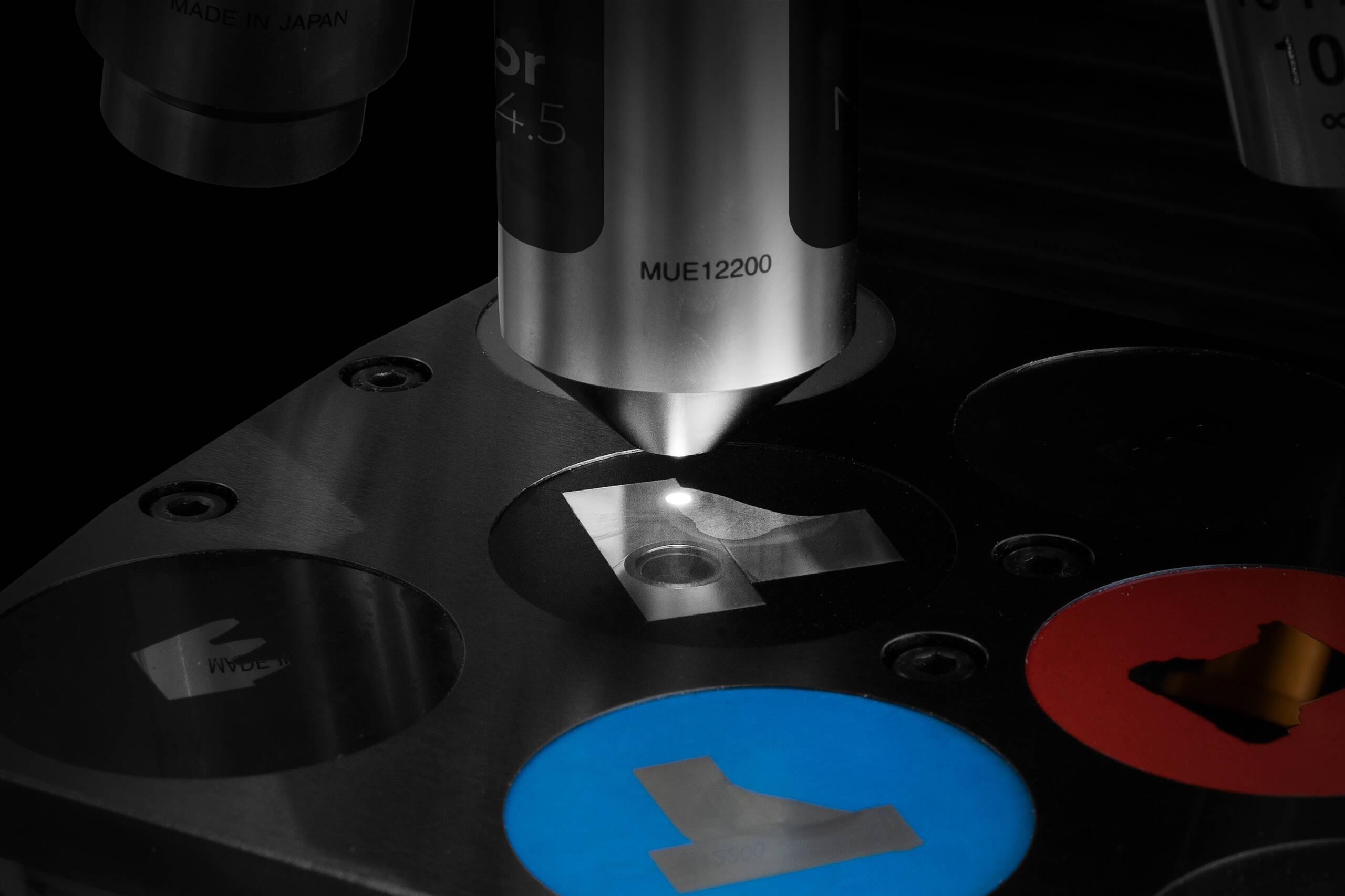 Qness-60-EVO-objective-light