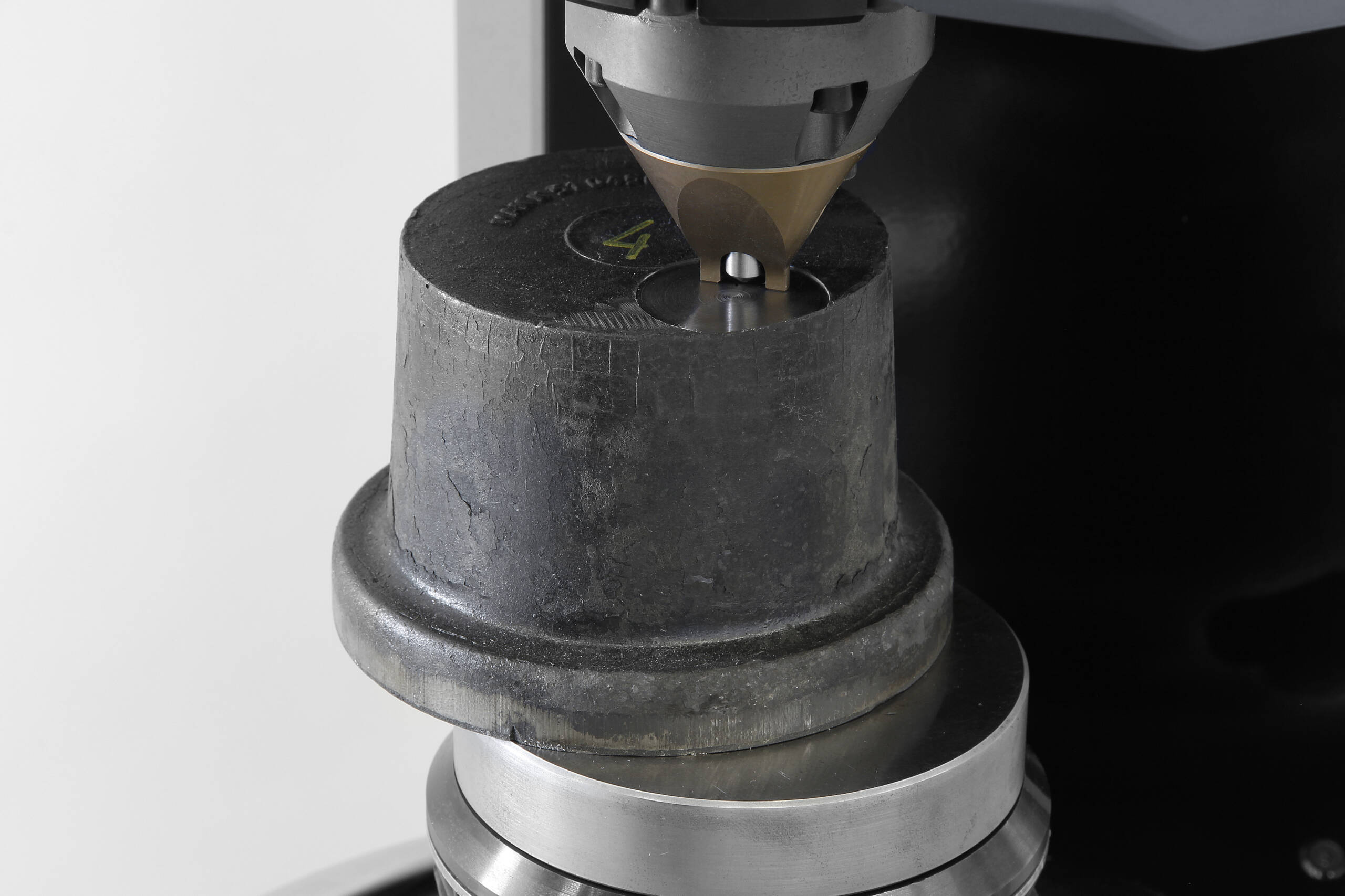 Q150 RCS AWD 02 Q150 RCS AWD 02