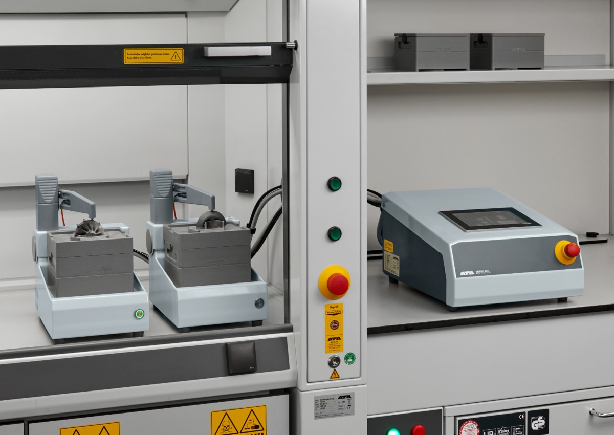 Qness (QATM) Electrolytic Polishing & Etching Machine Kristall 680 Qness (QATM) Electrolytic Polishing & Etching Machine Kristall 680