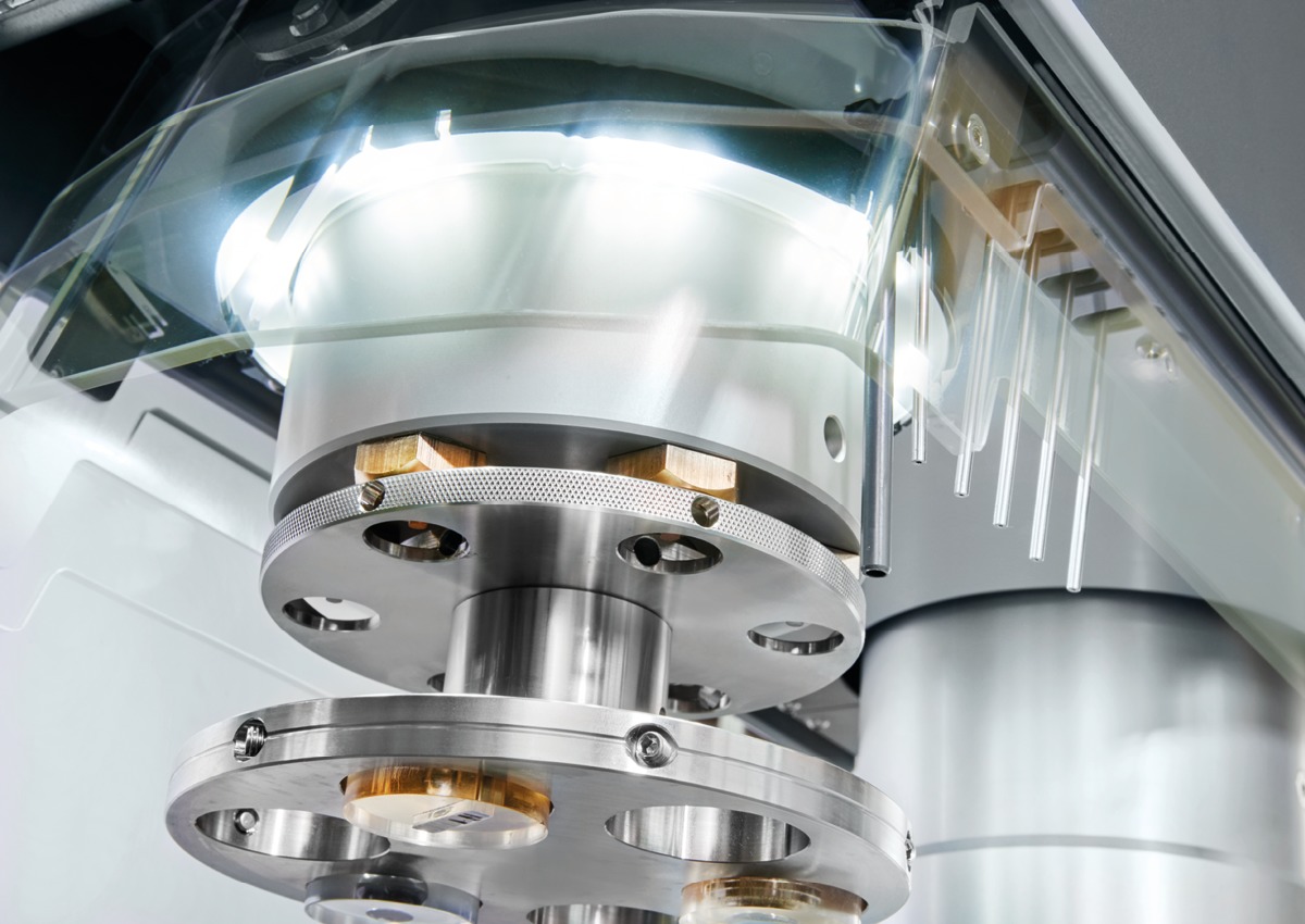 Qness (QATM) Grinding & Polishing Machine Saphir 550 _Rubin 520_2 Qness (QATM) Grinding & Polishing Machine Saphir 550 _Rubin 520_2