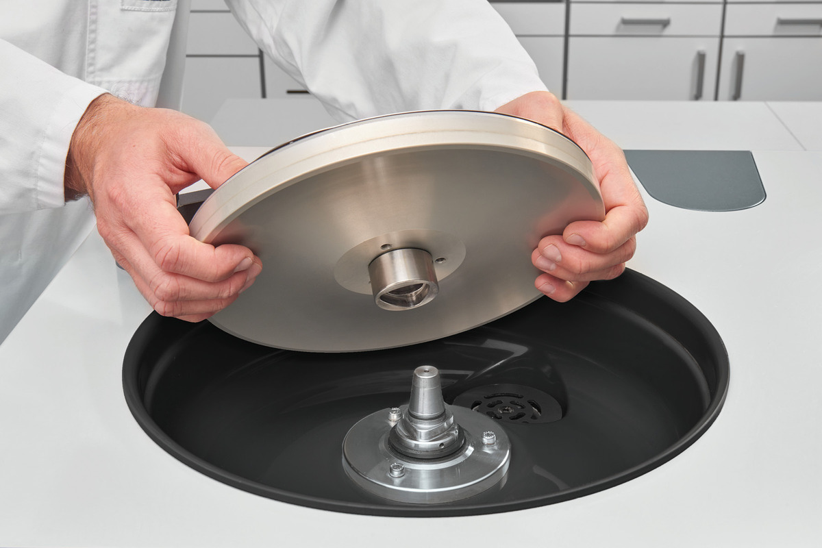 The Qpol 300 M1/M2 The Qpol 300 M1/M2